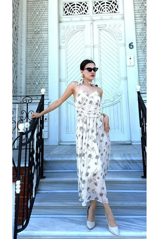 Desenli Boyundan Gül Bağlama Detaylı Askılı Kadın Özel Gün Günlük Elbise