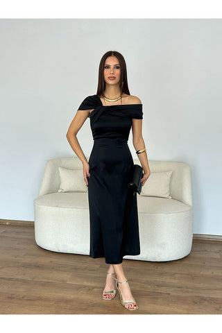 Düşük Omuzlu Saten Midi Elbise