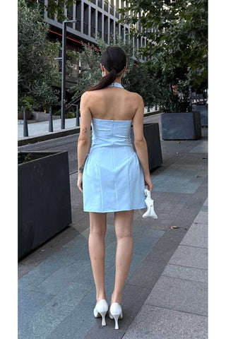 Sırt Dekolteli Boyundan Düğme Kapamalı Mini Yazlık Elbise